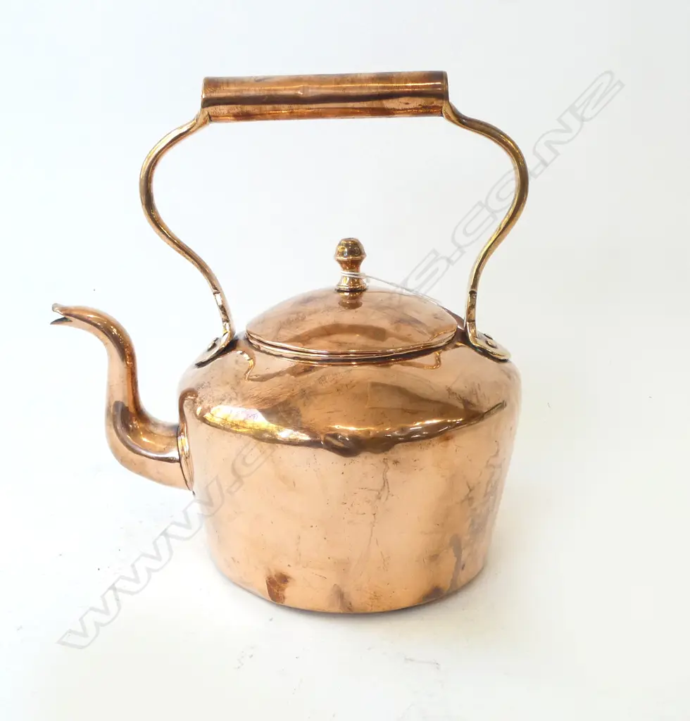 ANTIQUE COPPER KETTLE H.270mm Image 1++