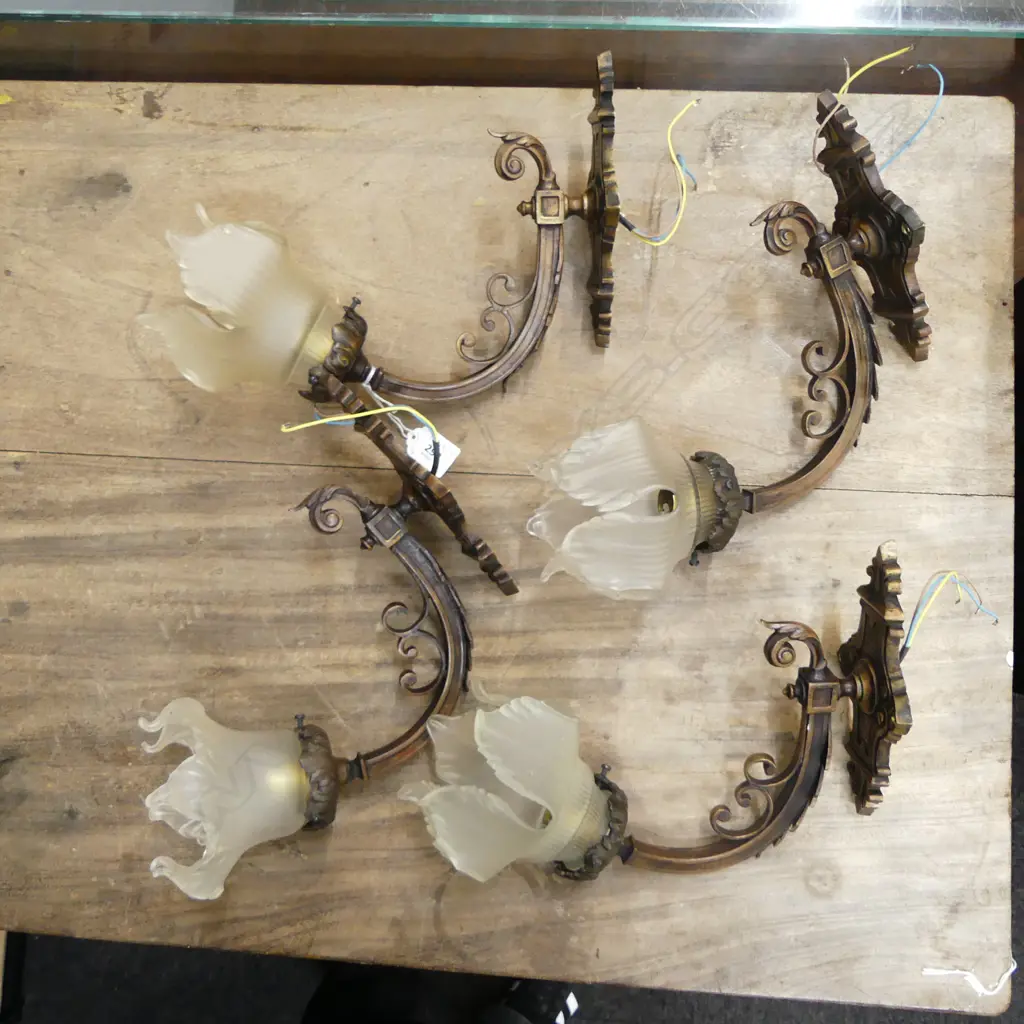 4 VINTAGE BRONZE SCONCES W.310mm Image 1++