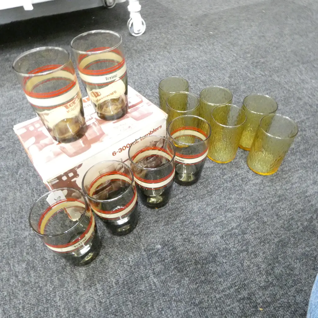 6 TEXTURED GLASSES w. 6 BOXED TORINO TUMBLERS Image 1++