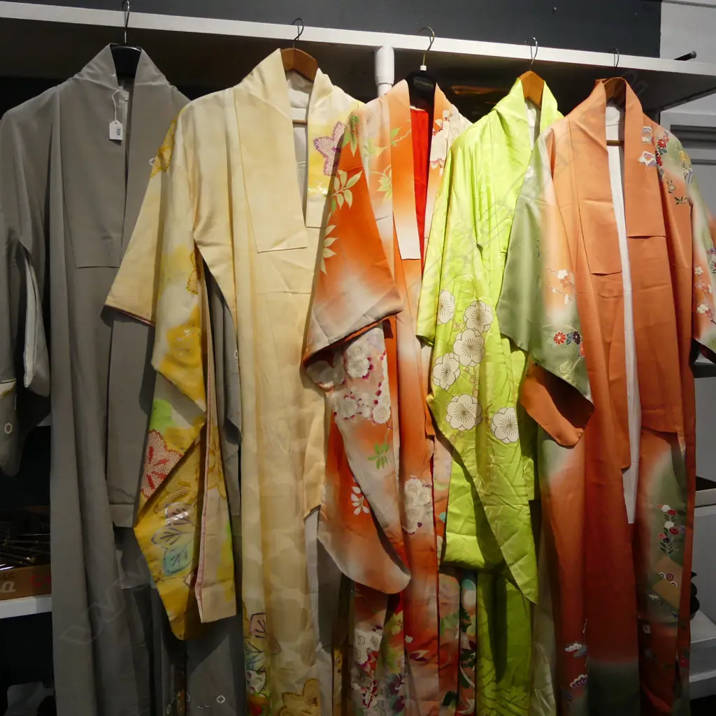 5 KIMONO / YUKATA JACKETS Image 1++