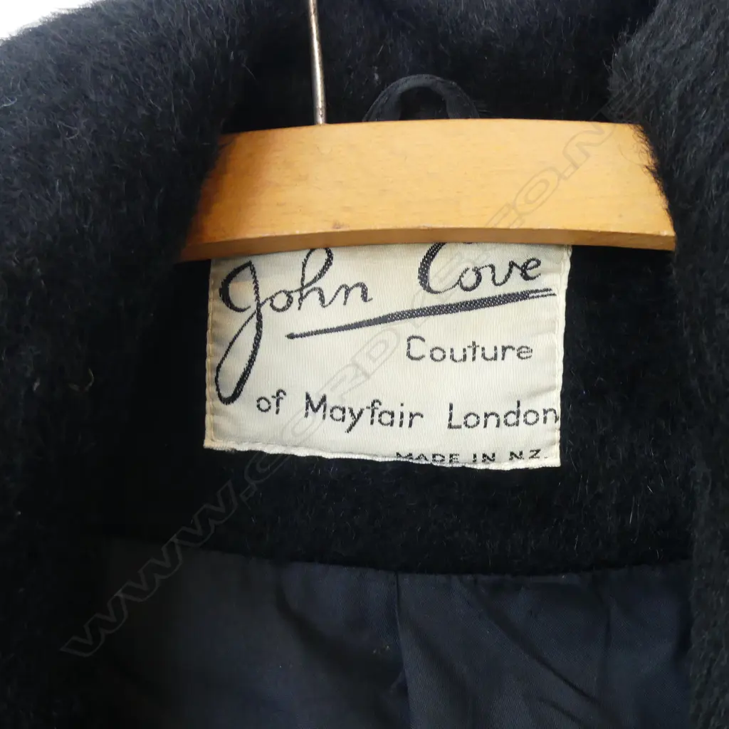 GENTLEMAN'S COAT - JOHN COVE COUTURE Image 1++