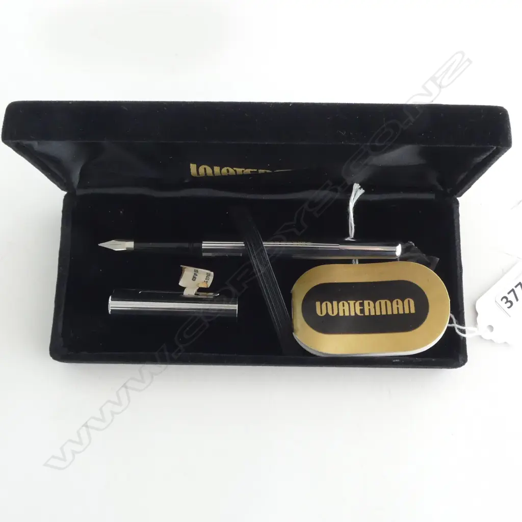VINTAGE WATERMAN FRANCE FOUNTAIN PEN IN CASE W. LABELS UNUSED (REQUIRES INK CARTRIDGE) Image 1++
