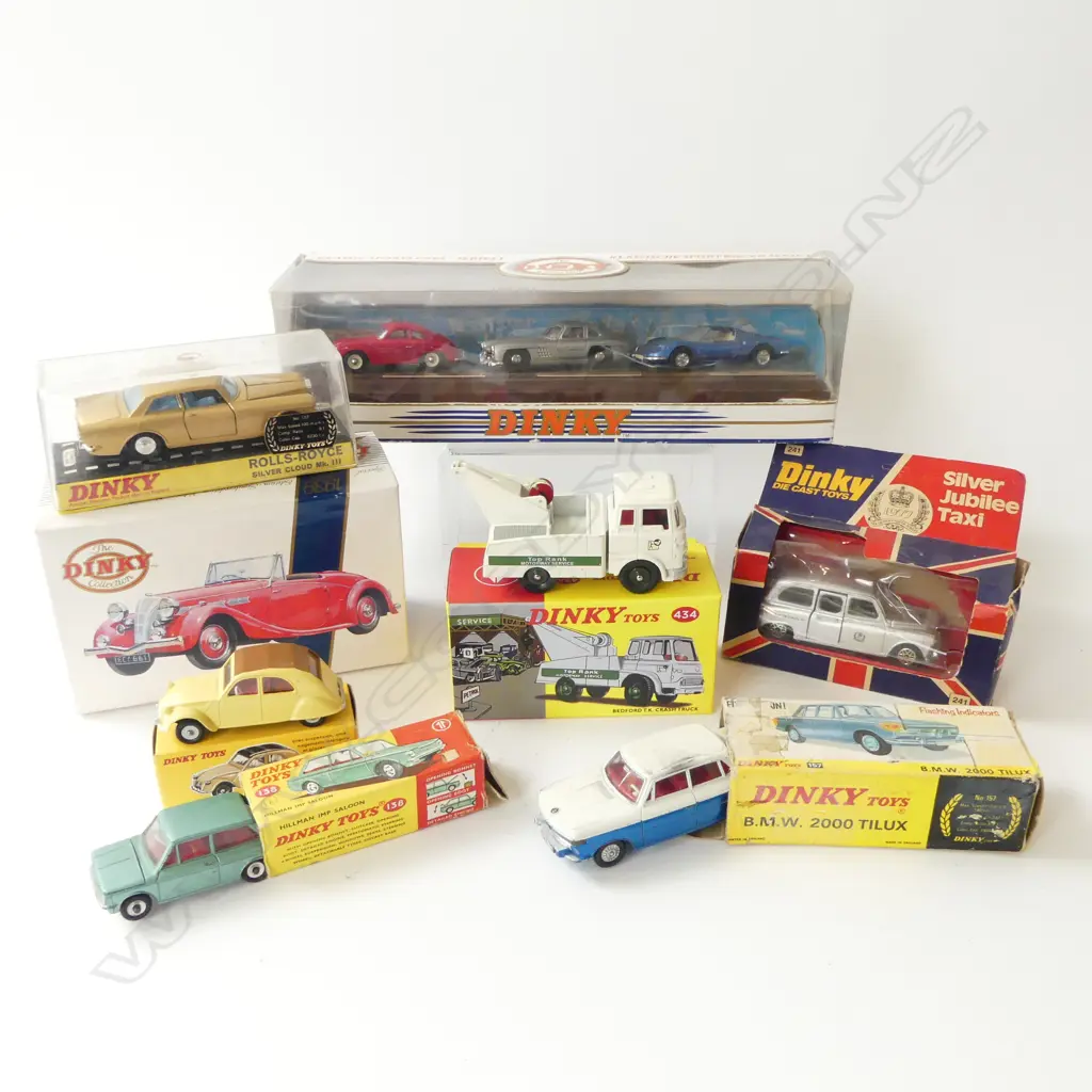 8 ASST. BOXED DINKY MODEL CARS Image 1++