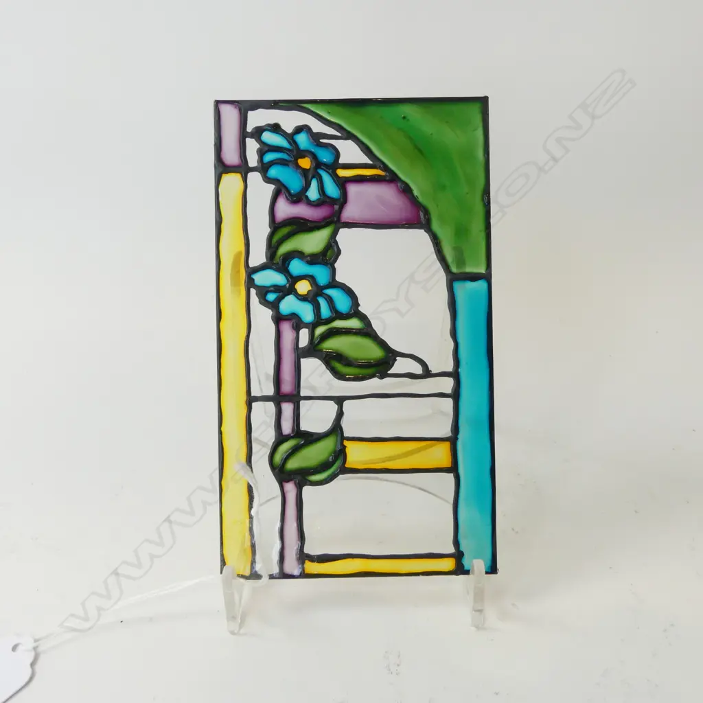 SMALL LEADLIGHT GLASS 145x85mm Image 1++