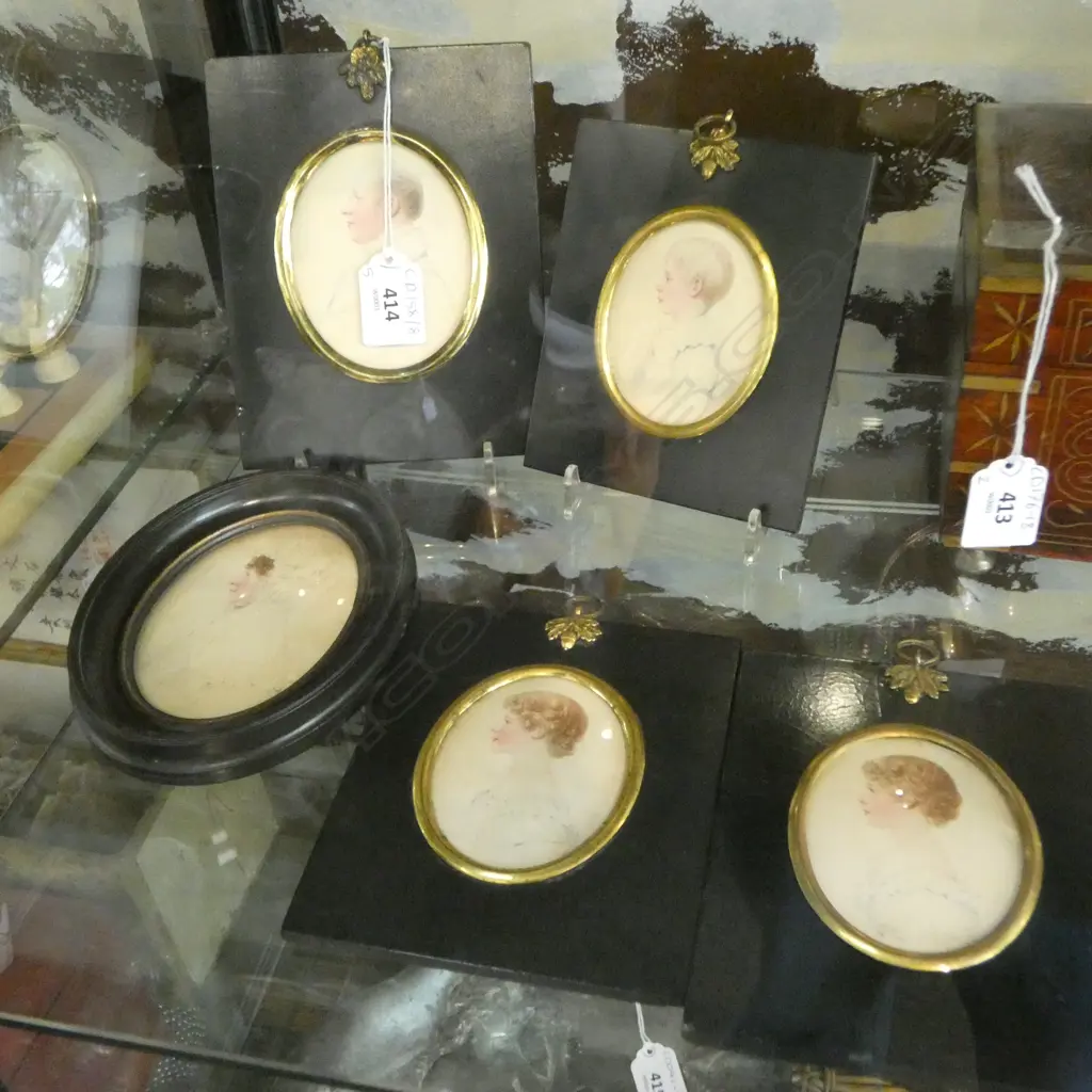 FAMILY OF 5 MINIATURES; HUSBAND & WIFE + 3 CHILDREN Image 1++