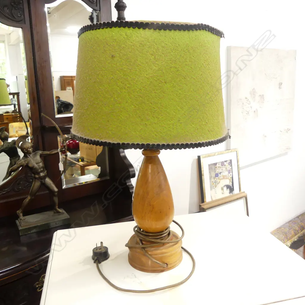 WOODEN TABLE LAMP H.525mm Image 1++