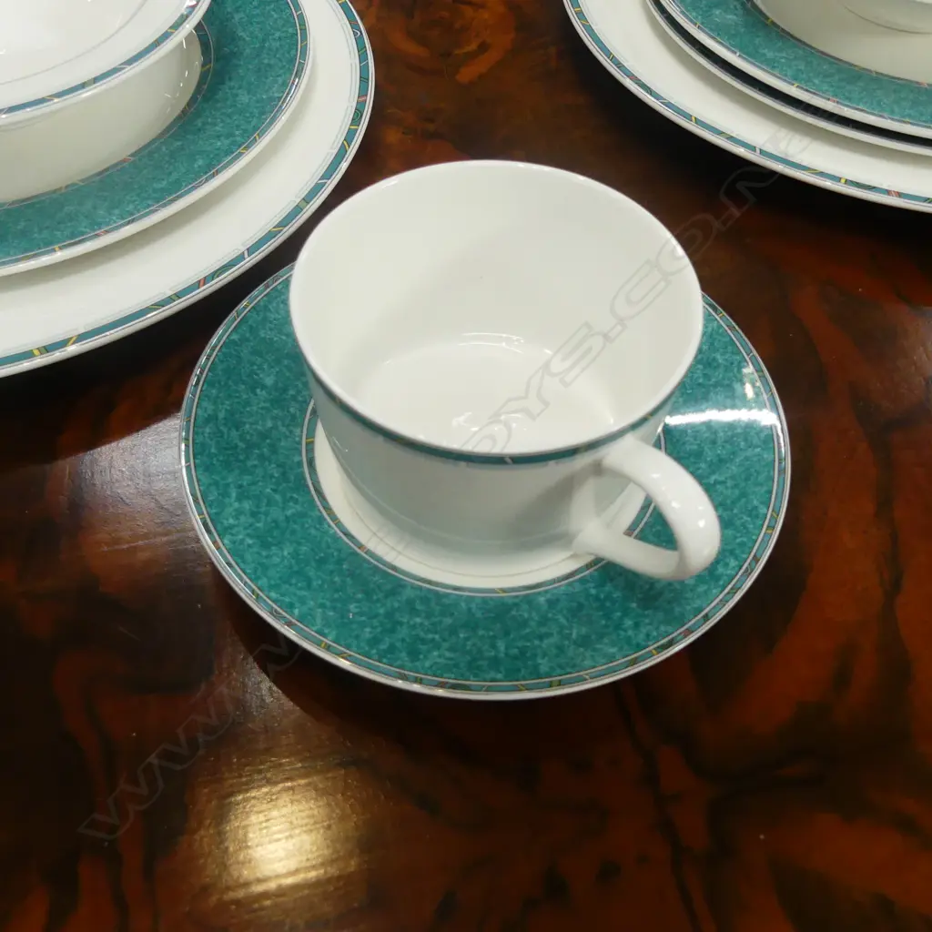 MIKASA 'ULTIMA + HK 802 JADE' PART DINNER SERVICE Image 1++