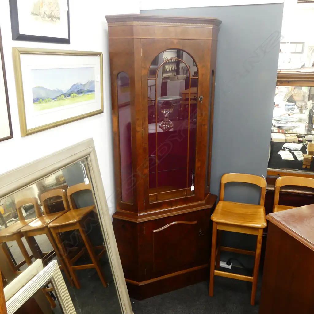 WALNUT VANEER GLAZED CORNER CABINET 870x840x1980mm Image 1++