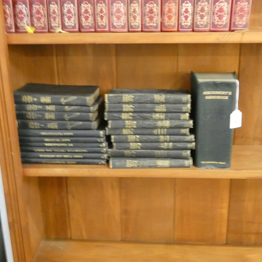 ASST VINTAGE HANDBOOKS & MANUALS Image 1++
