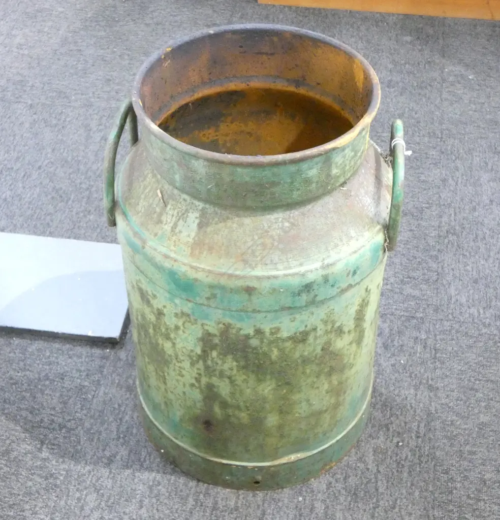 GREEN METAL CREAM / MILK CAN H.530mm Image 1++