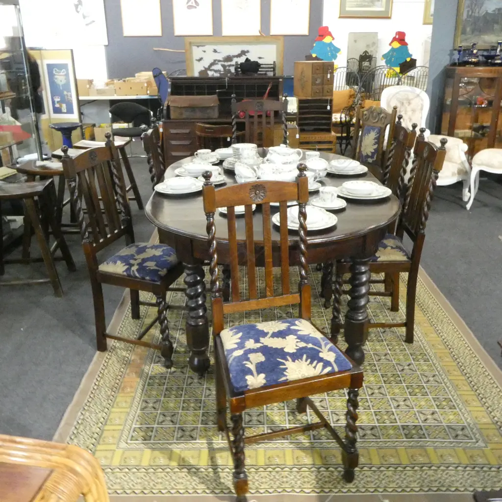 OAK DINING TABLE & 6 CHAIRS 1260x1200mm 2 LEAVES Image 1++