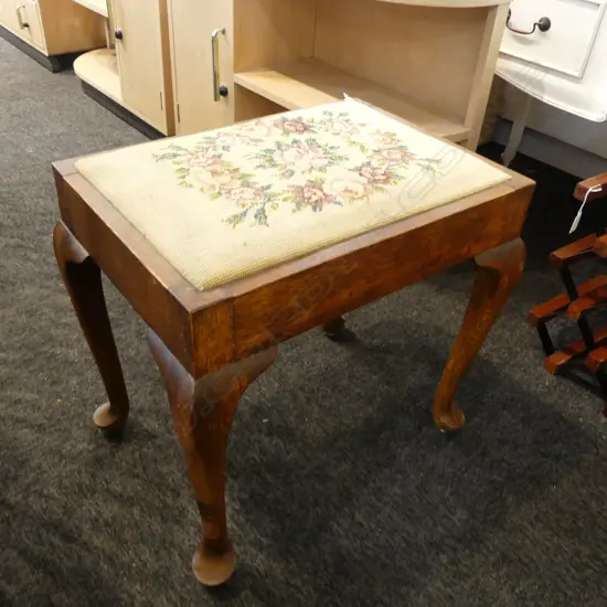 TAPESTRY TOPPED STOOL 475x335x465mm