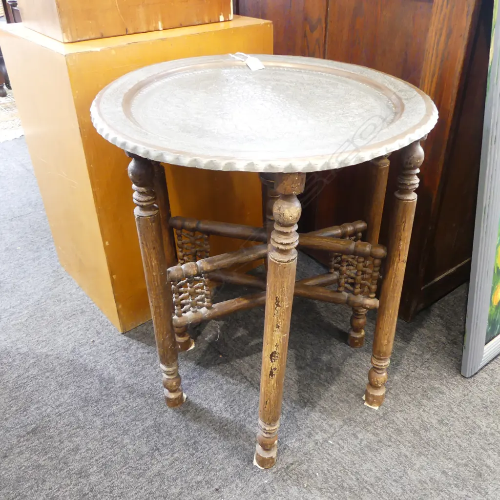 TRAY TABLE WITH PRESSED METAL TOP (INDIAN ?) H.560mm Image 1++