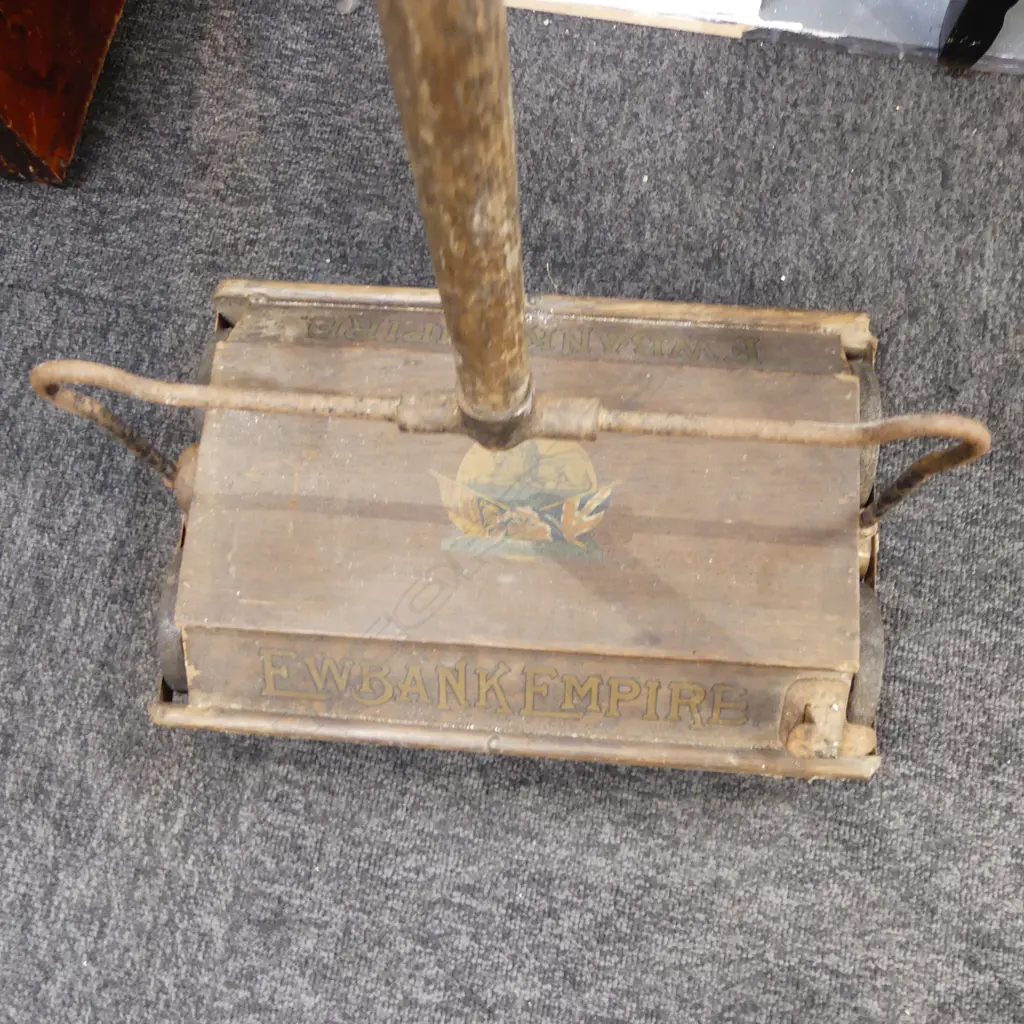 'EWBANK EMPIRE' CARPET SWEEPER Image 1++