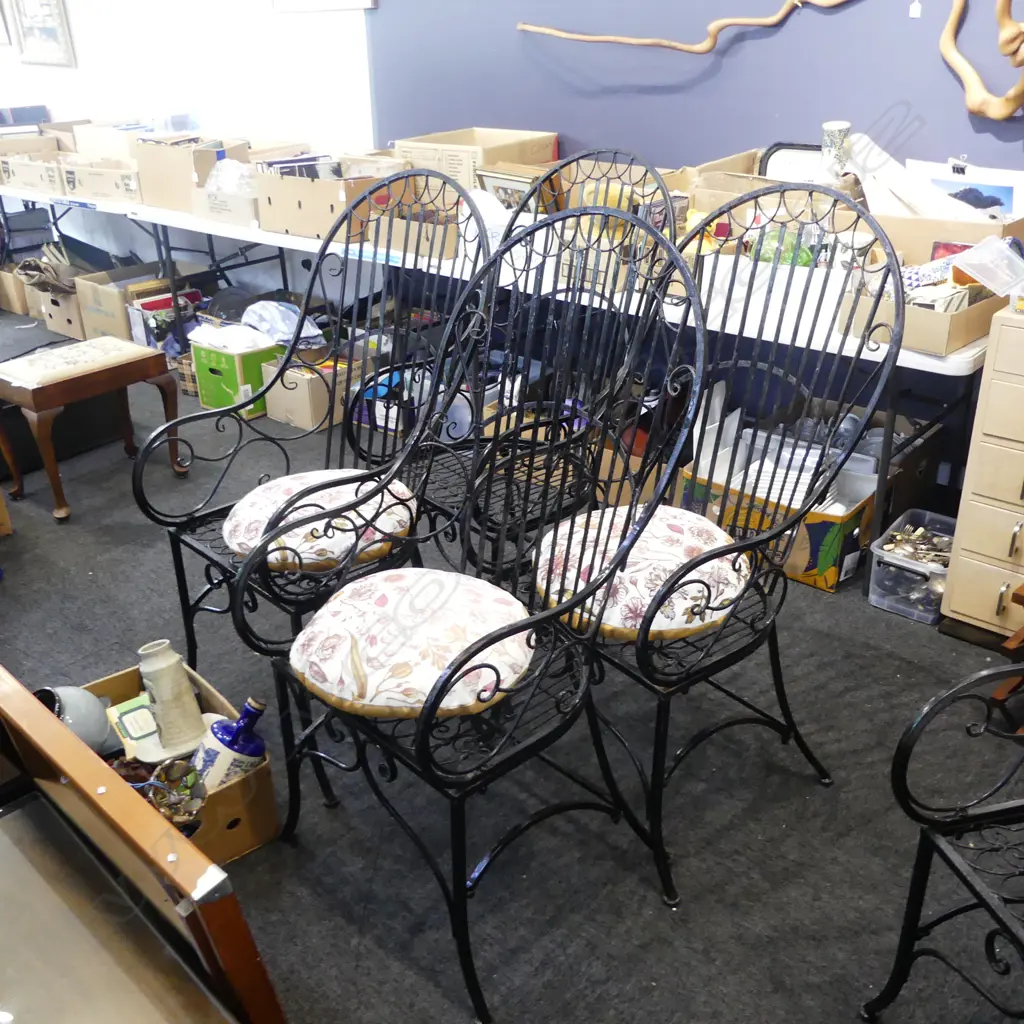 4 BLACK METAL OUTDOOR CHAIRS Image 1++