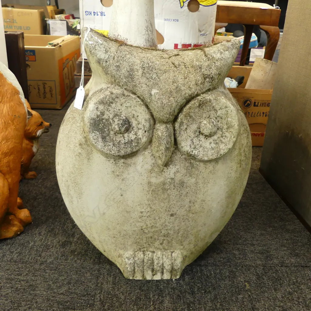 CONCRETE GARDEN OWL H.430mm Image 1++