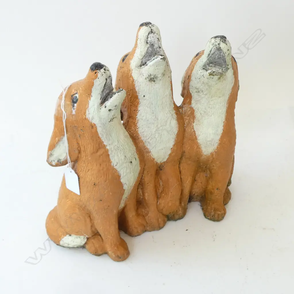PAINTED CONCRETE GARDEN ORNAMENT; 3 FOX CUBS HOWLING H.300mm Image 1++