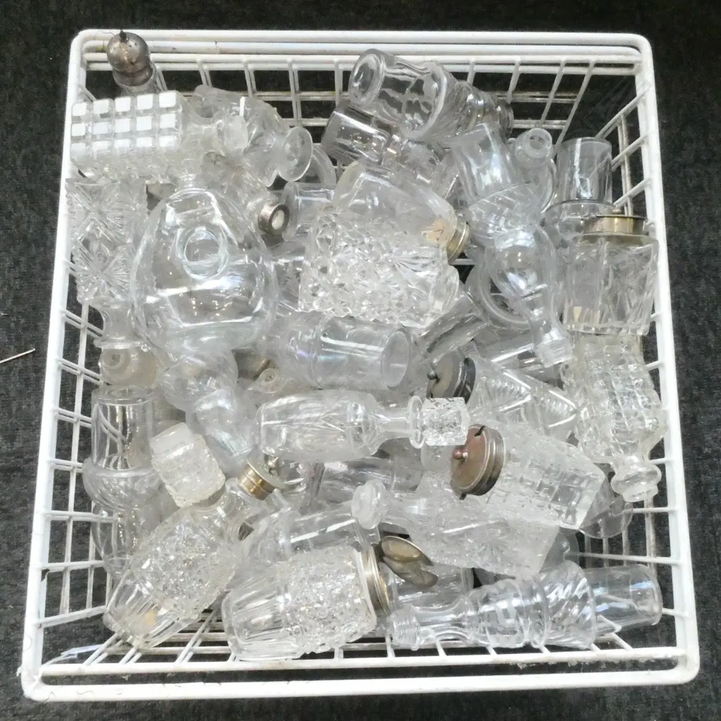 ASST. CRYSTAL CONDIMENT BOTTLES Image 1++