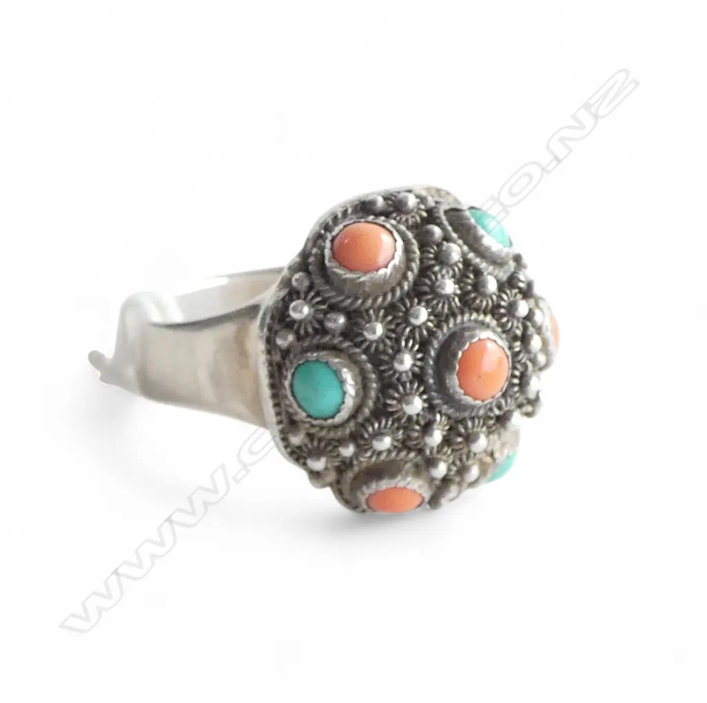 SILVER, TURQUOISE & CORAL ETHNIC RING, 9.6gms SIZE R1/2 Image 1++