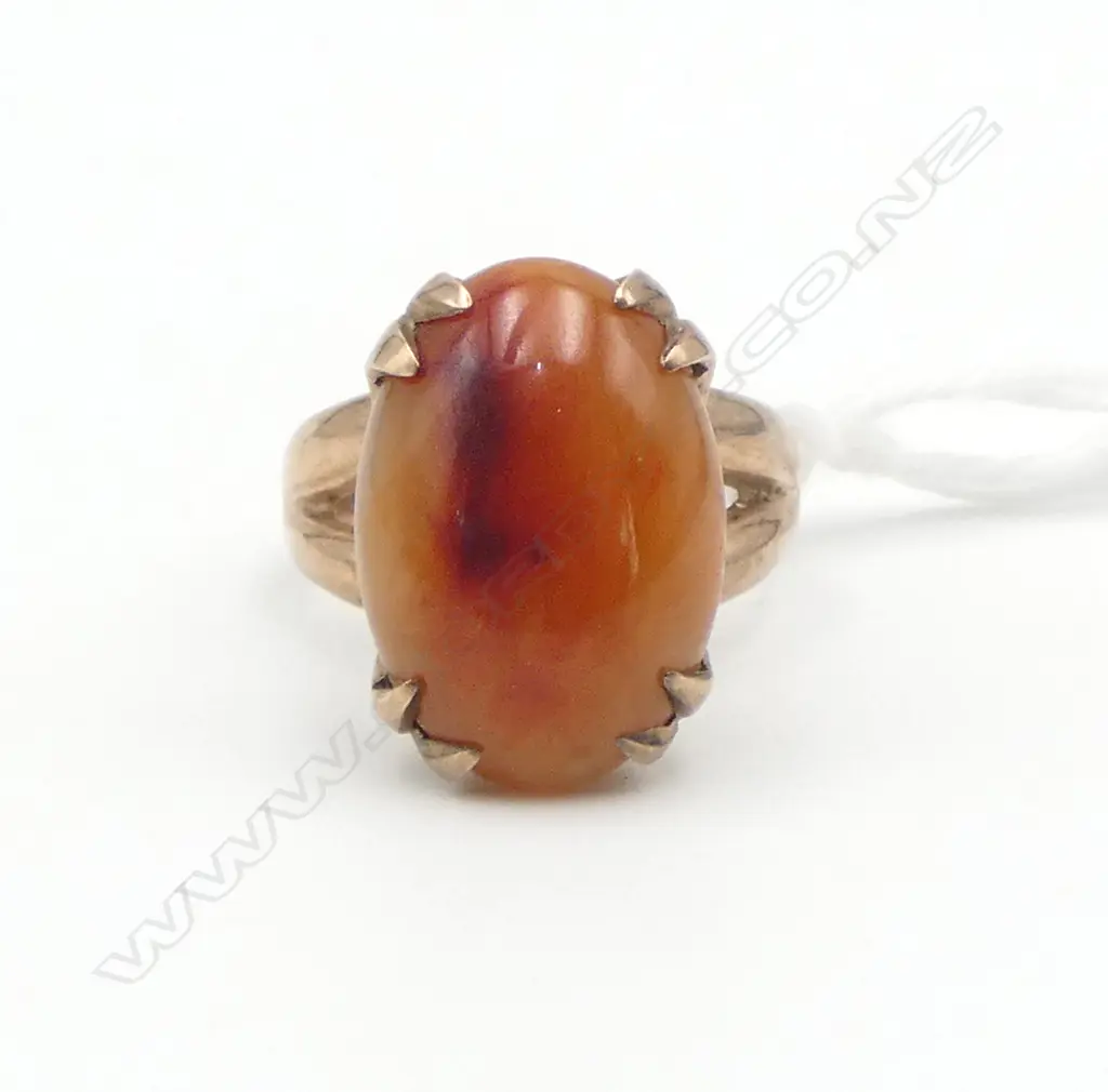 9Cct GOLD AGATE CABOCHON RING 5.5gms SIZE J Image 1++