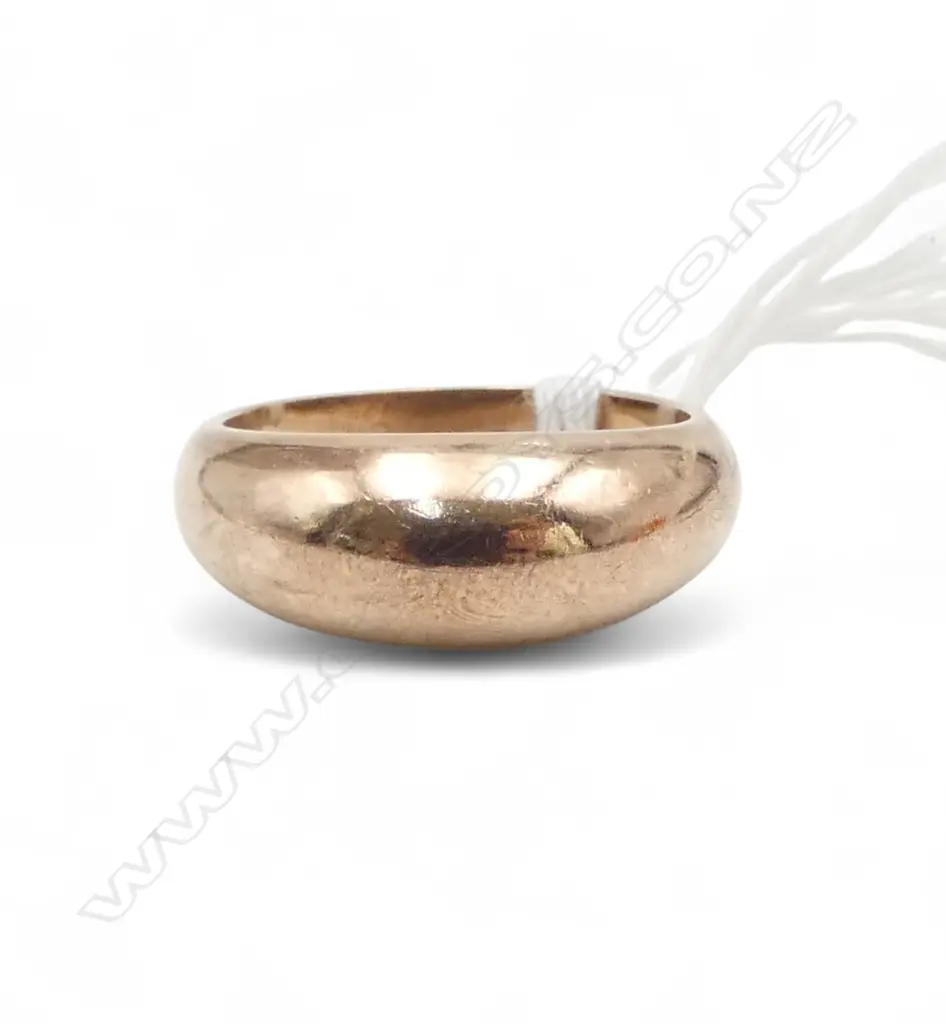 9ct ROSE GOLD RING, 4.39gm SIZE M Image 1++