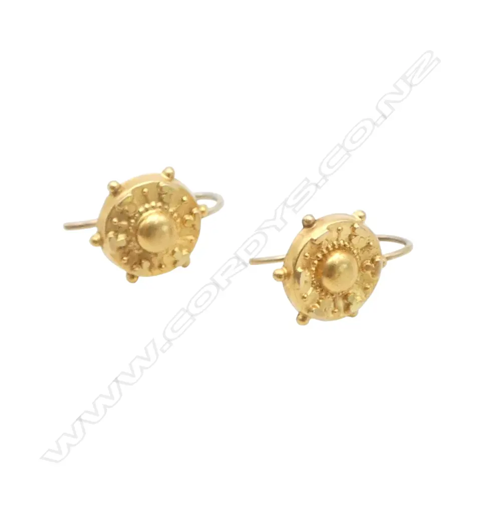 Pair Victorian 15ct gold small earrings 0.88gms Image 1++