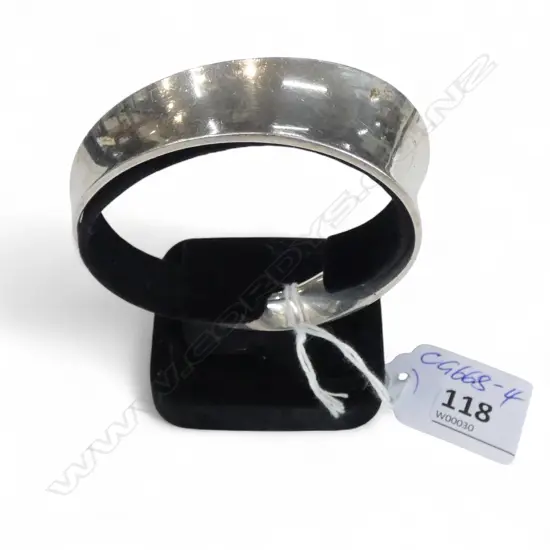 GEORG JENSEN SILVER '206' RETRO BANGLE tapered & twisted 55gms