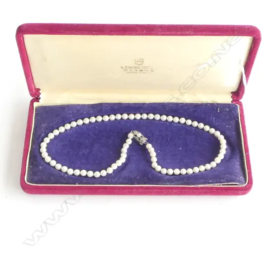 MIKIMOTO PEARL NECKLACE IN BOX AND WITH ORIGINAL MIKIMOTO CLASP