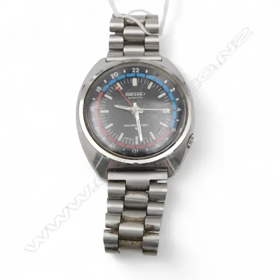 VINTAGE SEIKO AUTOMATIC 'NAVIGATOR TIMER GENT'S WRISTWATCH running. Glass w small cracks 