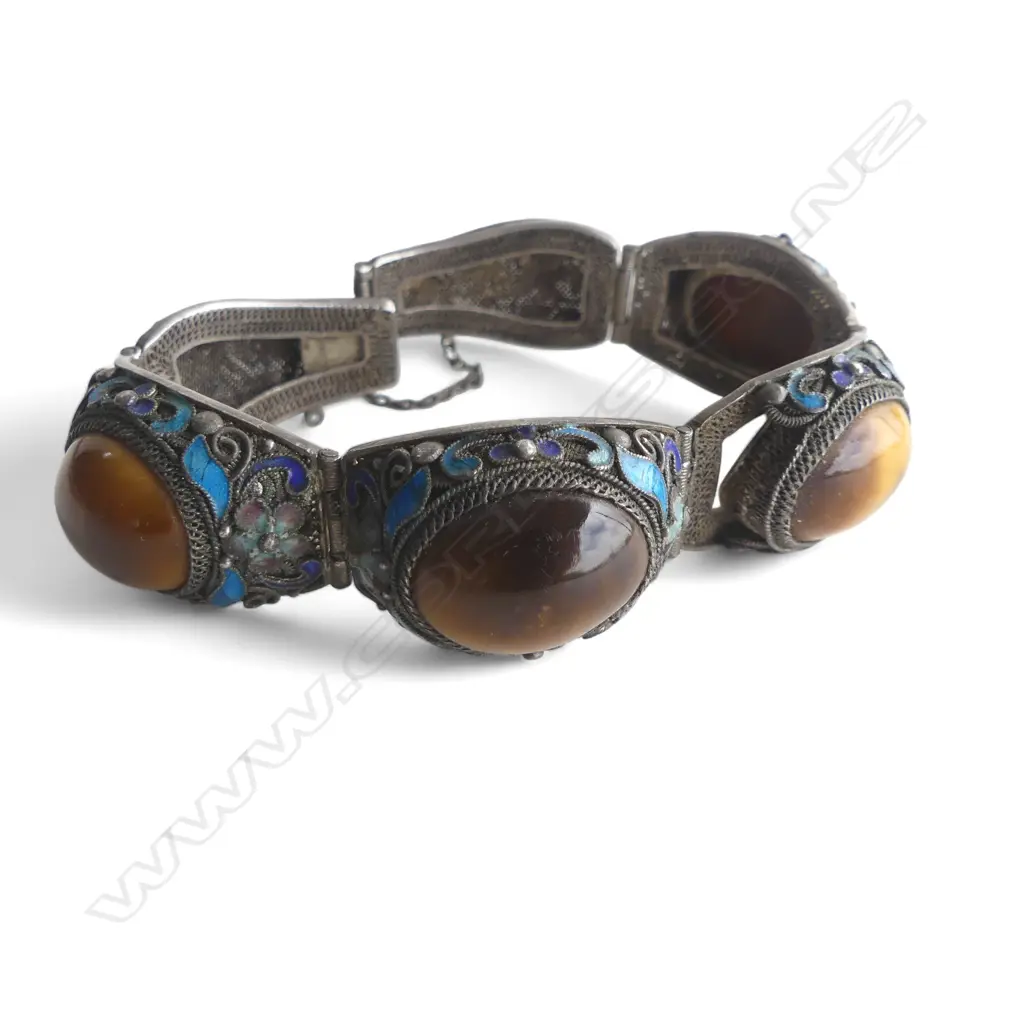 ASST. VINTAGE JEWELLERY INCLDS SILVER FRESHWATER PEARL EARRINGS & SILVER/TIGER EYE BRACELET Image 1++