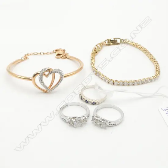 3 RINGS (1 925) + 2 SWAROVSKI GP BRACELETS