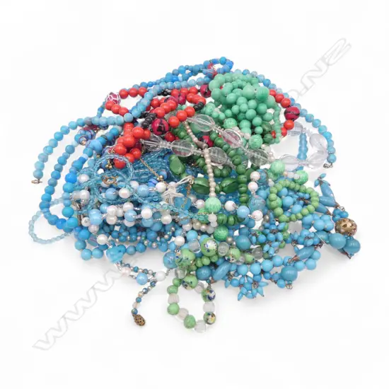 LGE BAG VINTAGE GLASS BEADS
