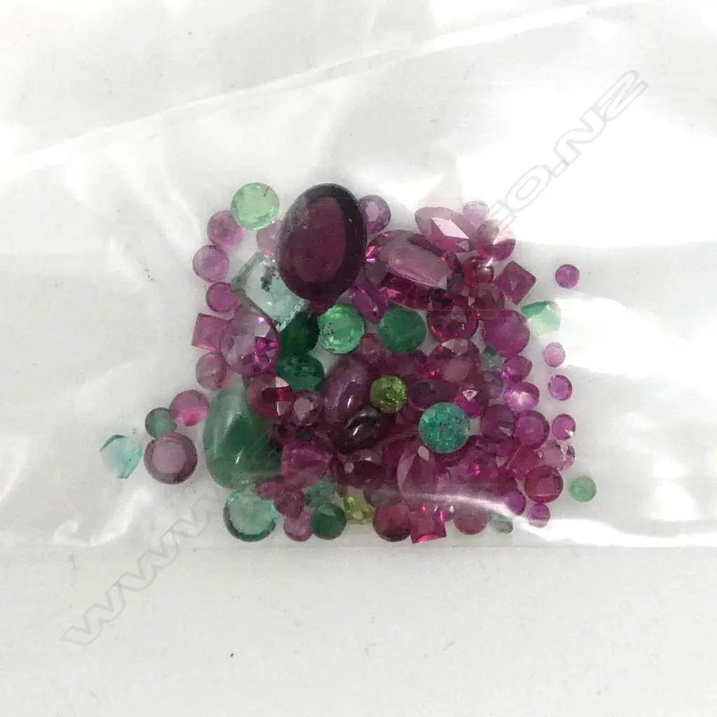 BAG OF LOOSE RUBIES & EMERALDS ex. manufacturing jeweller 8.6cts Image 1++