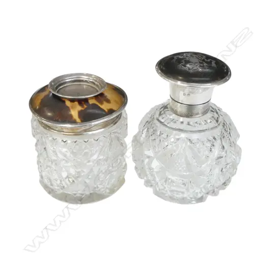 2 STG SILVER TOPPED CRYSTAL BOTTLES H.100mm