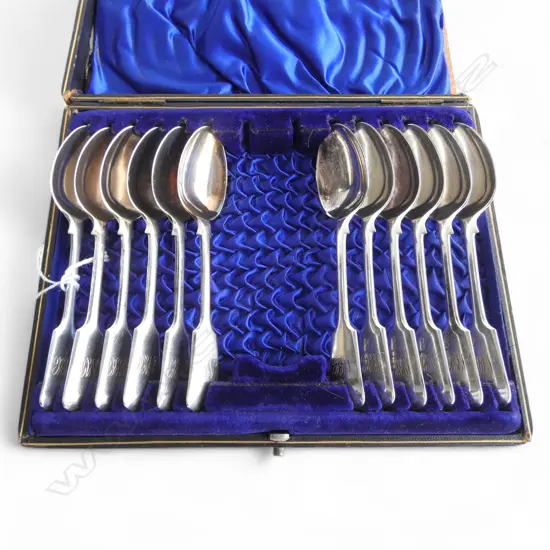 12 STG SILVER TEASPOONS, SHEFFIELD 1898, 305gms IN BOX; BOX IS AF