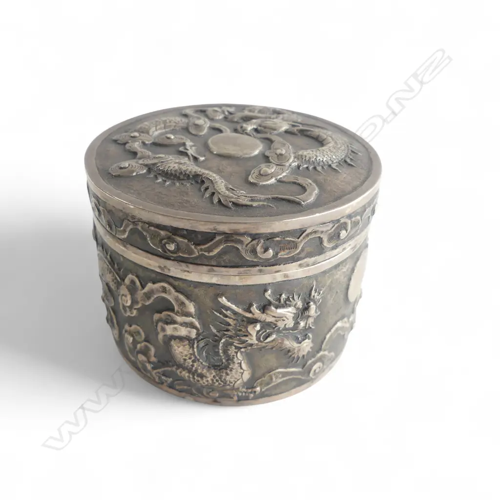 CHINESE SILVER LIDDED BOX, DRAGON DESIGN H.60mm, 80mm dia, 120gms Image 1++
