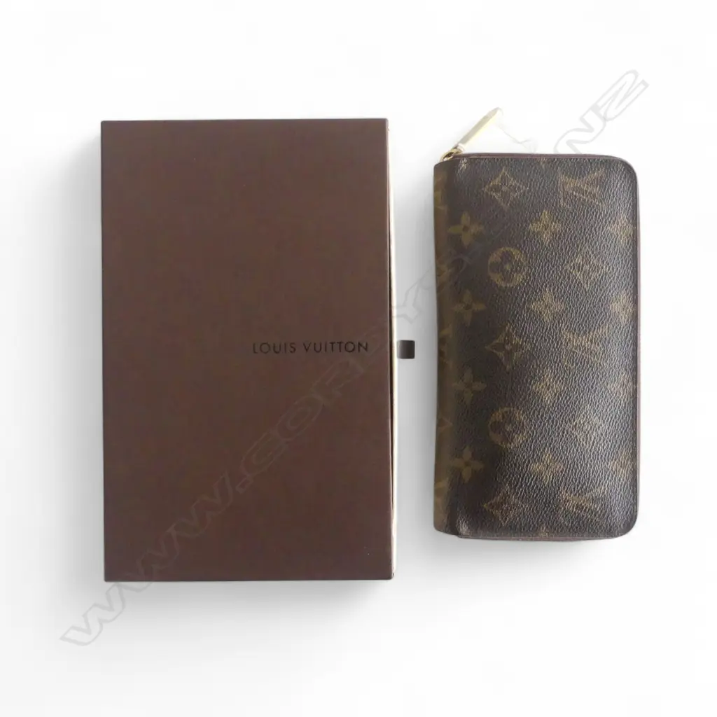 LOUIS VUITTON  ZIPPY WALLET W.200mm BOXED Image 1++