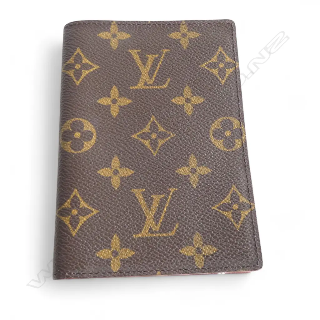 LOUIS VUITTON LV MONOGRAM PASSPORT HOLDER, unused condition Image 1++