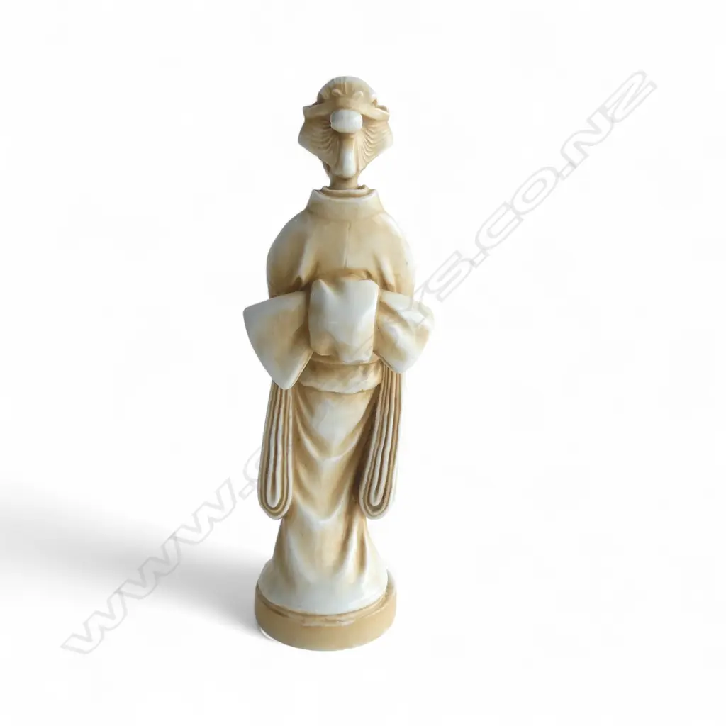 JAPANESE 'IVORY' COLOURED PORCELAIN GEISHA FIGURE H.255mm BASE STAMPED Image 1++
