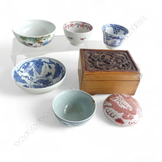 5 BOWLS; 4 ORIENTAL, 1 EUROPEAN 120mm dia + 2 ORIENTAL LIDDED CONTAINERS 1 AF