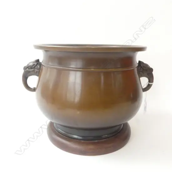 ORIENTAL BRONZED CENSER on wooden base H.215 Dia.245mm
