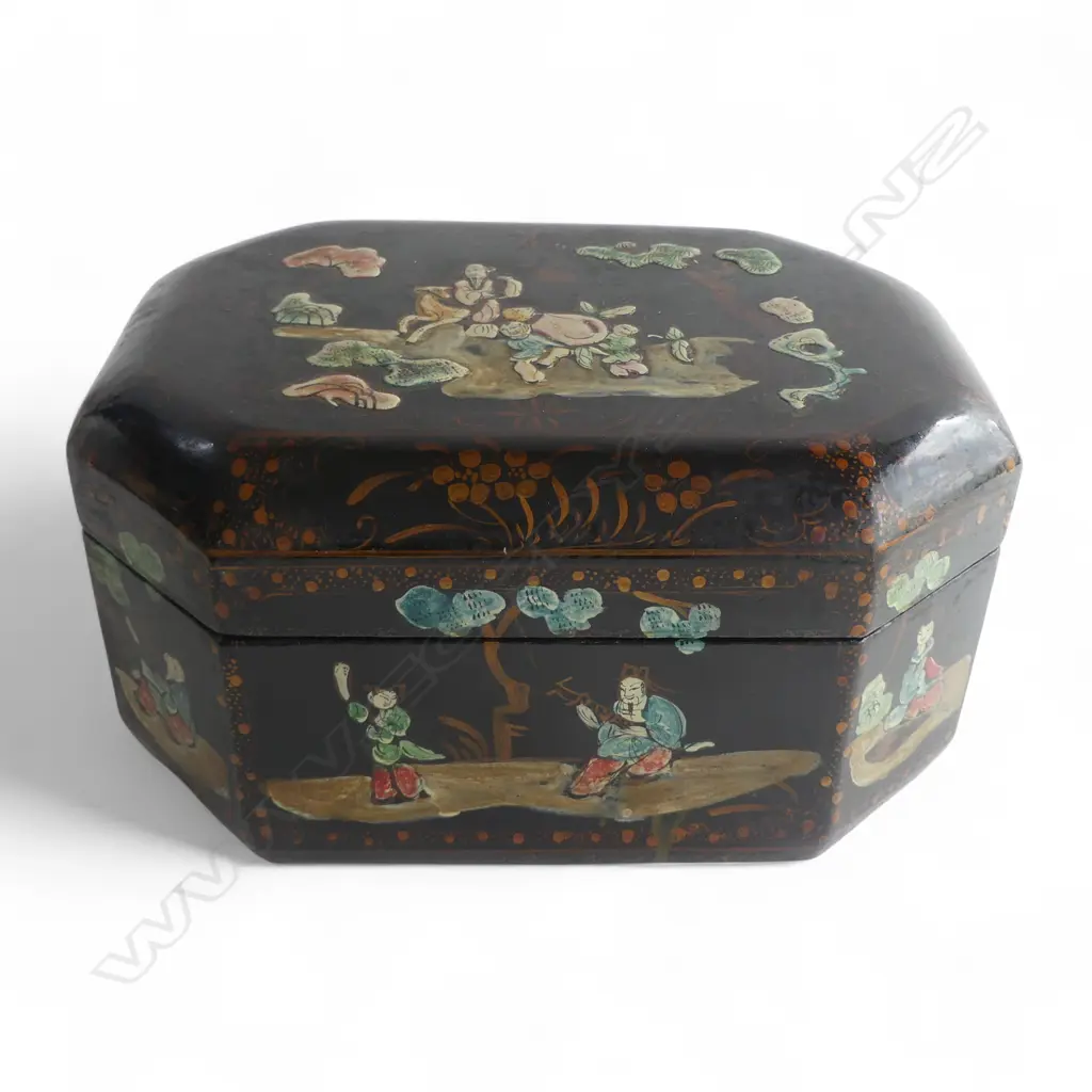 CHINESE LACQUER HAND PAINTED BOX 300x210x150mm Image 1++