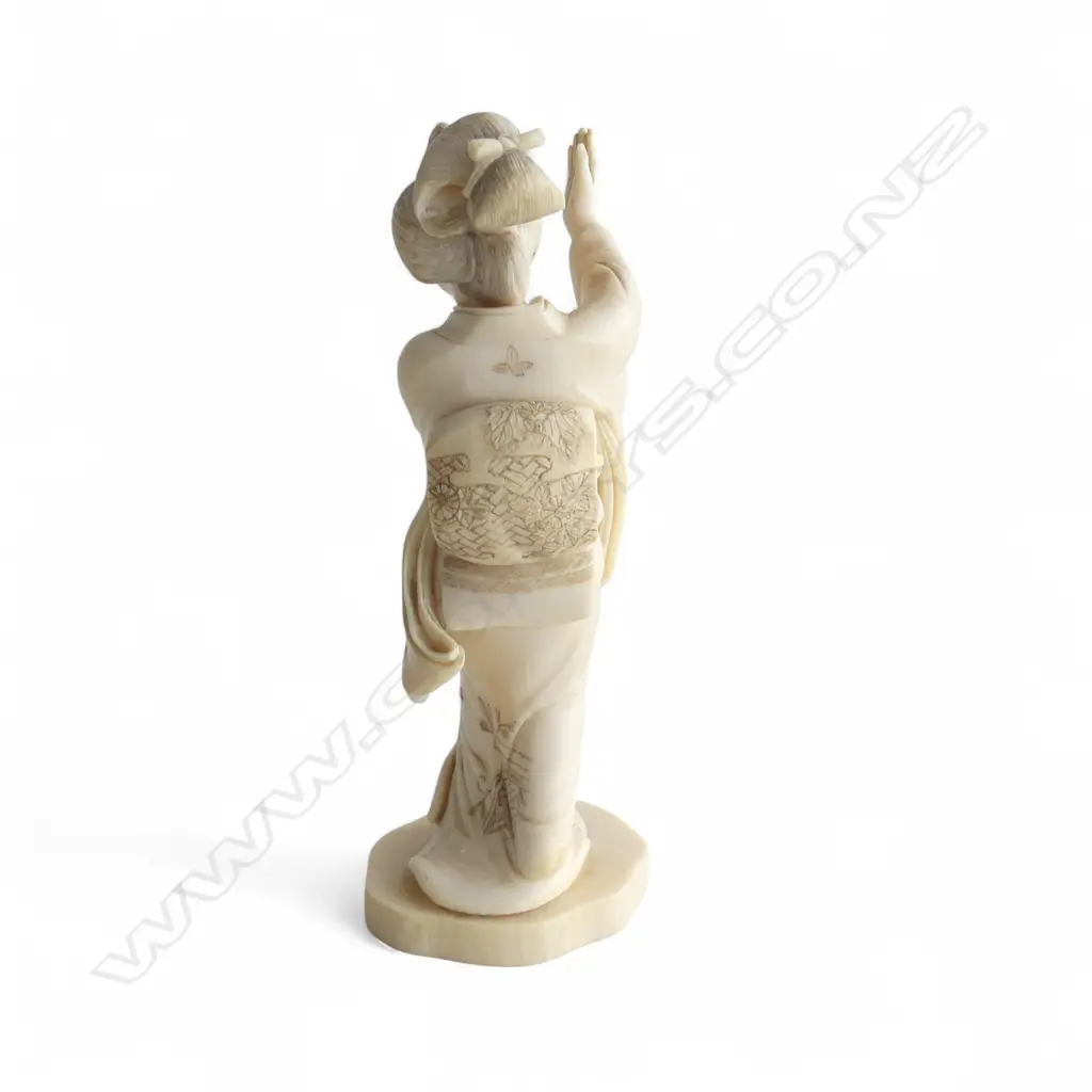 CARVED IVORY JAPANESE GEISHA H.140mm Image 1++