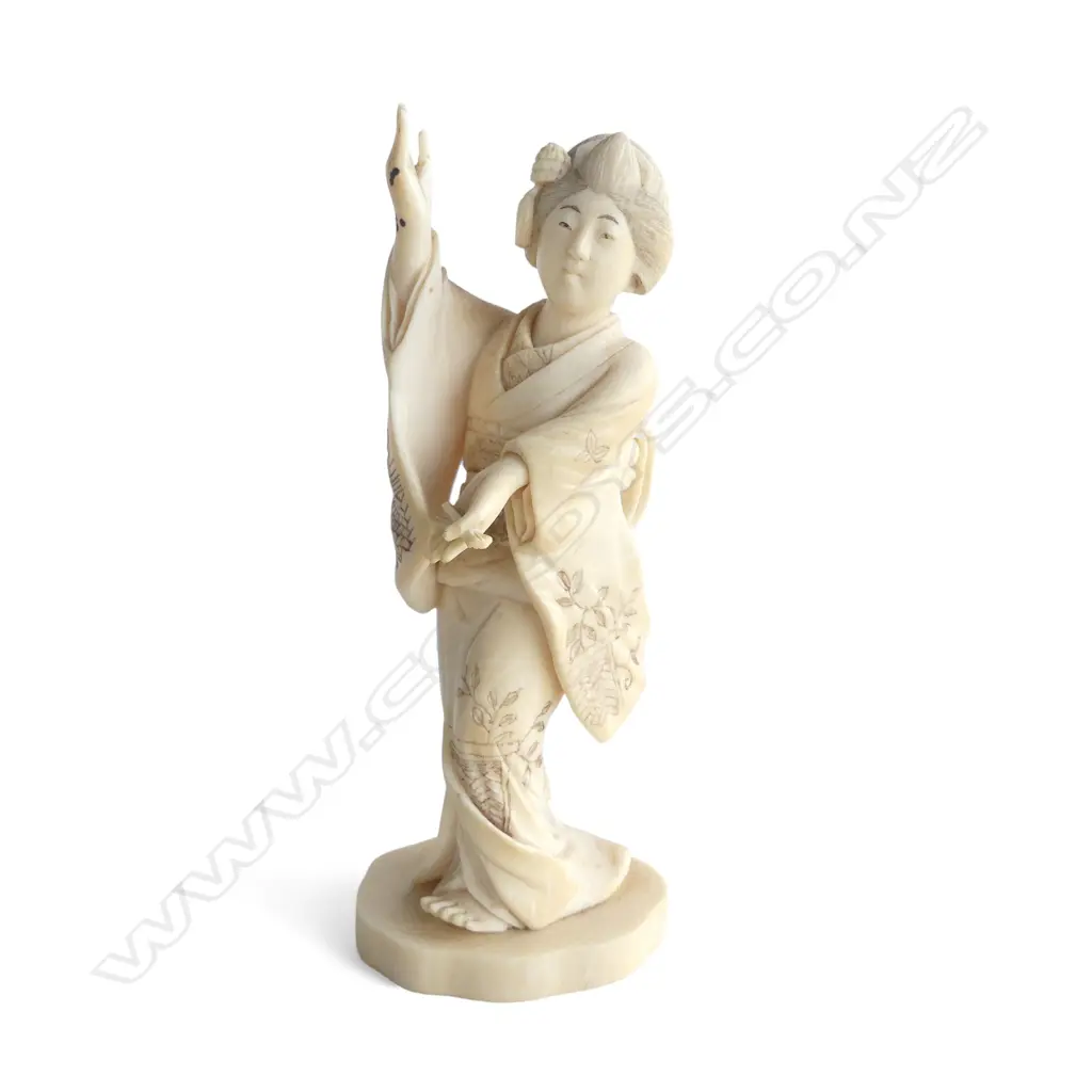 CARVED IVORY JAPANESE GEISHA H.140mm Image 1++