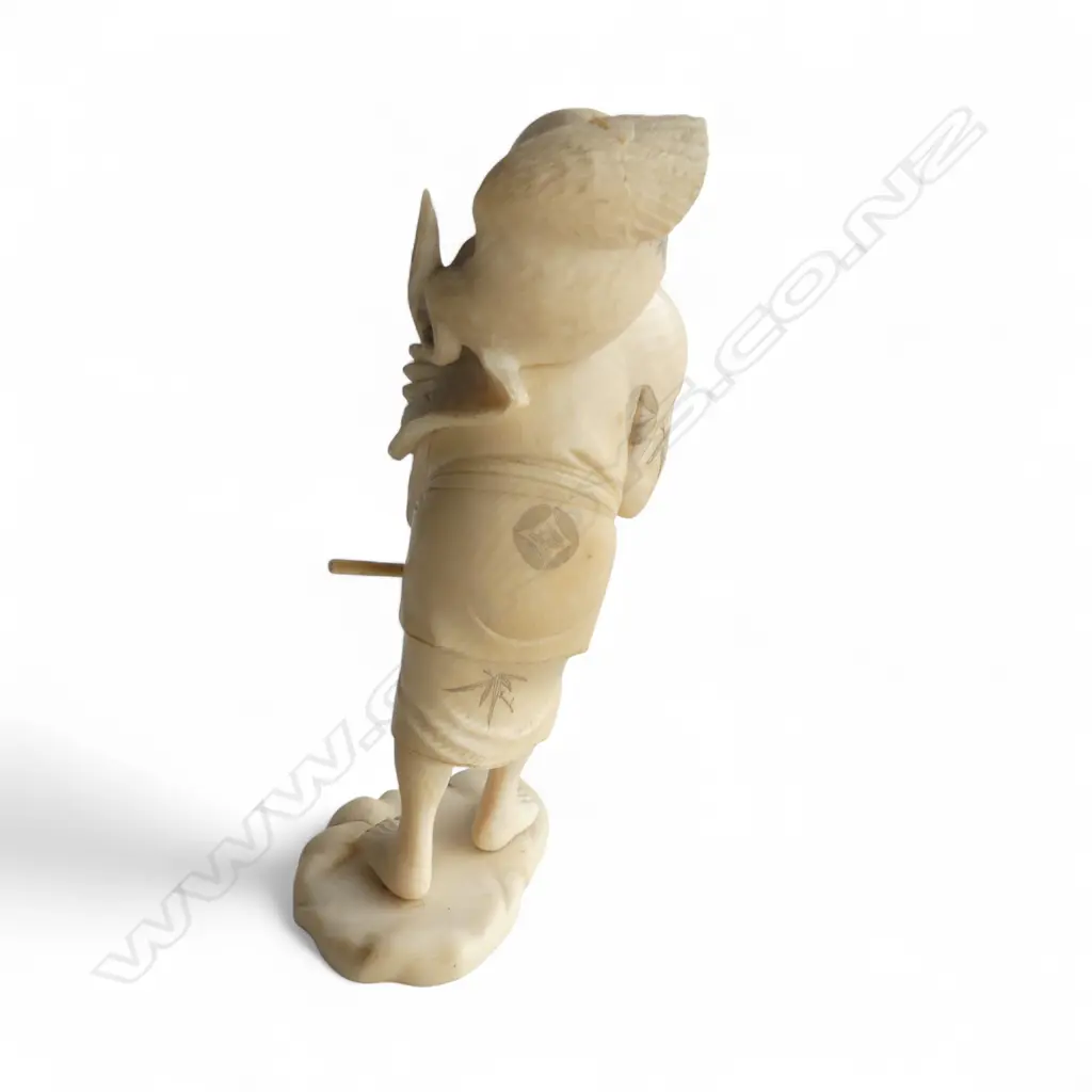 CARVED IVORY JAPENSE FIGURE man w. crane. faults. H.140MM Image 1++