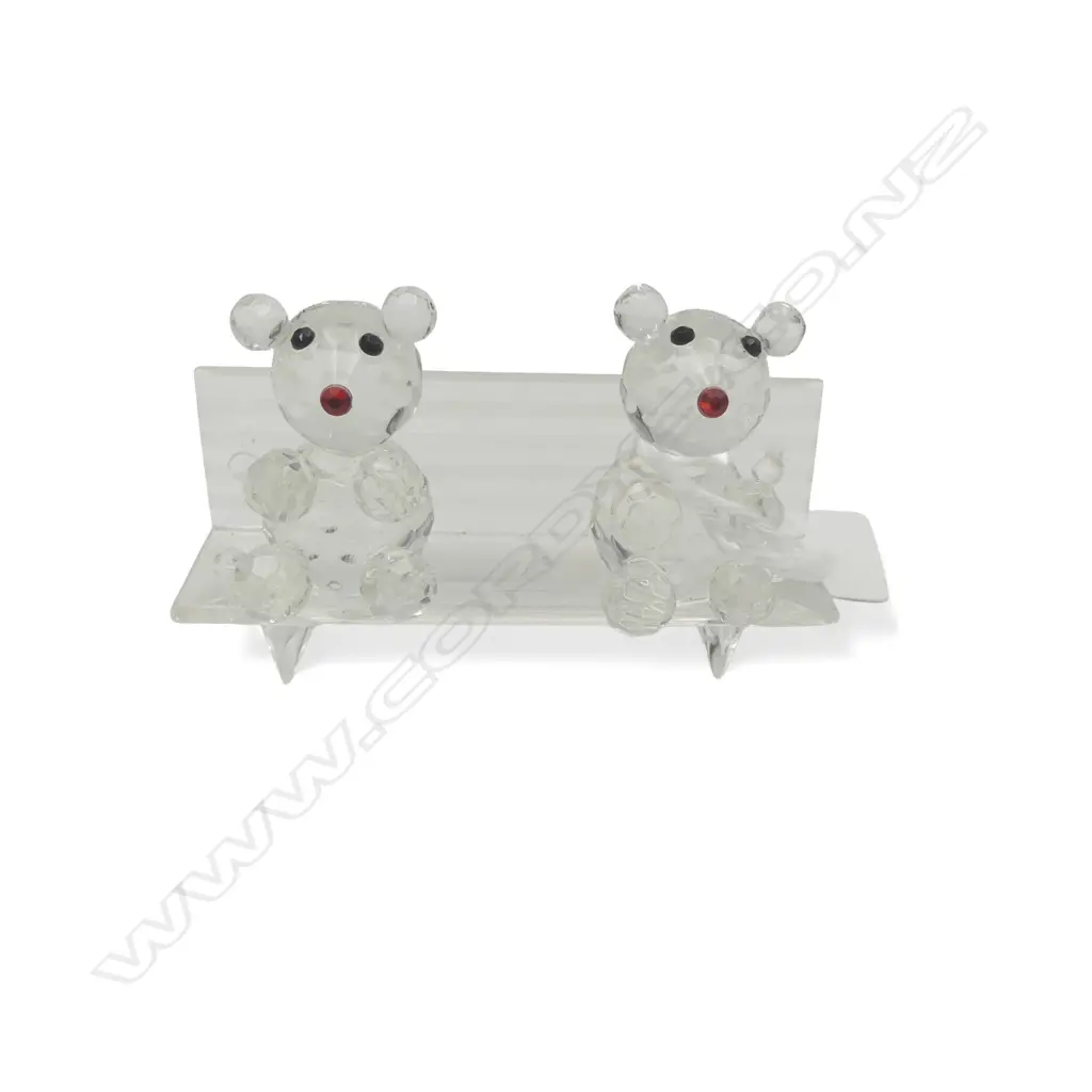 SWAROVSKI 2 BEARS ON PARK BENCH W.75mm Image 1++
