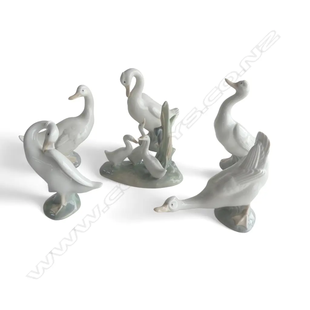 6 GEESE FIGURINES; 5 NAO, 1 LLADRO H.145mm Image 1++