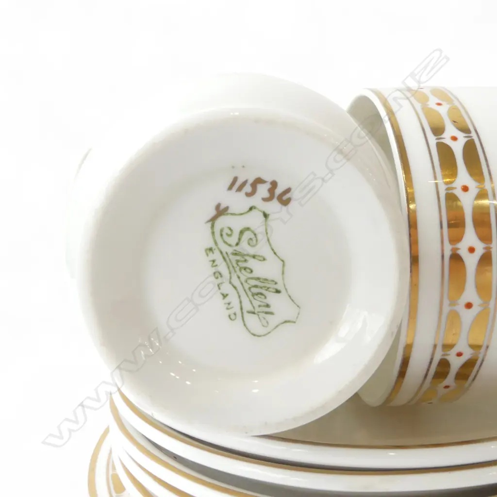 SHELLEY CHINA 5 CSPS & JUG H100MM GILDED WHITE CHINA Image 1++