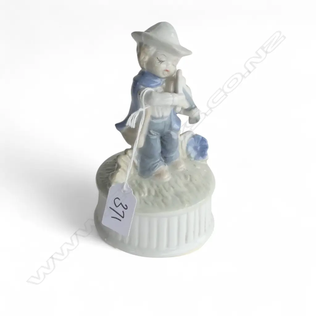 HANDCRAFTED DANISH PORCELAIN DOLL & WIND-UP MUSICAL PORCELAIN FIGURINE, H.180mm Image 1++