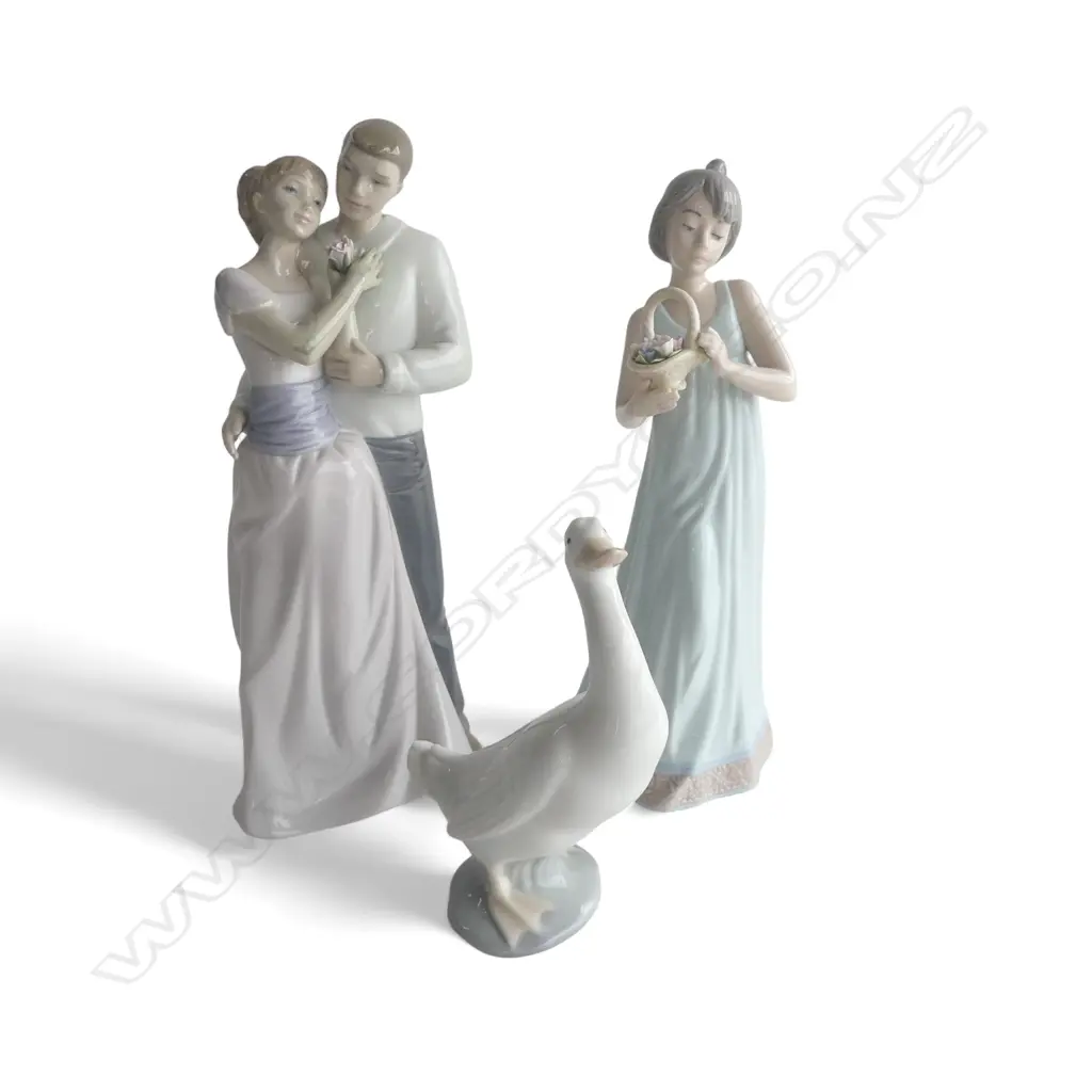 3 FIGURINES; NAO #1600 (REPAIRS), NADAL #2344, NAO GOOSE Image 1++